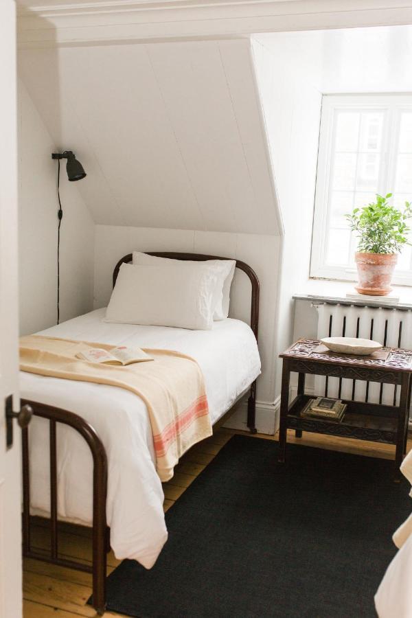 Le Vieux Presbytère Saint-Vallier Extérieur photo