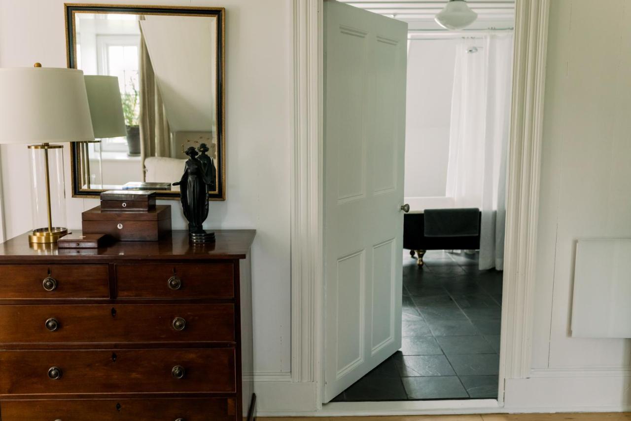 Le Vieux Presbytère Saint-Vallier Extérieur photo